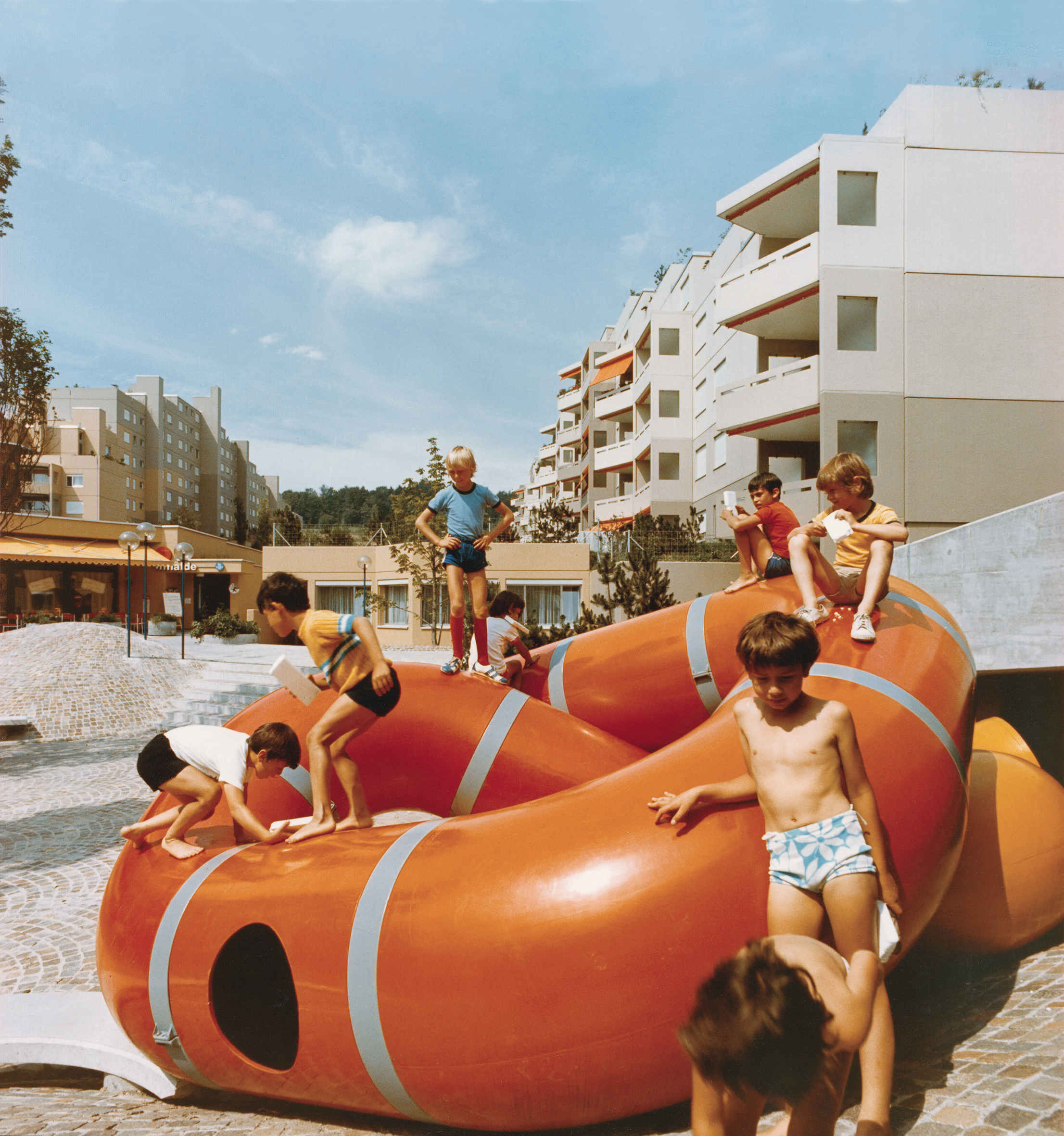 Yvan Passalotti, Lozziwurm Playground, 1972 (original design). Adliswil, Switzerland, 1975. Photo Heidi Gantner. Courtesy The Playground Project Yvan Passalotti, Lozziwurm Playground, 1972 (original design). Adliswil, Switzerland, 1975. Photo Heidi Gantner. Courtesy The Playground Project